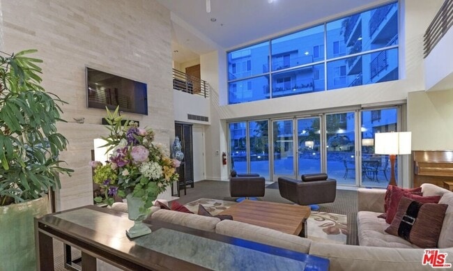 Building Photo - 267 San Pedro St