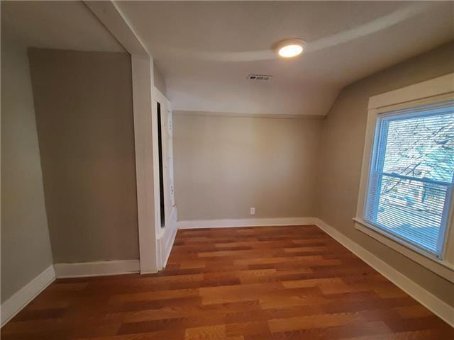 Building Photo - 3841 Roberts St