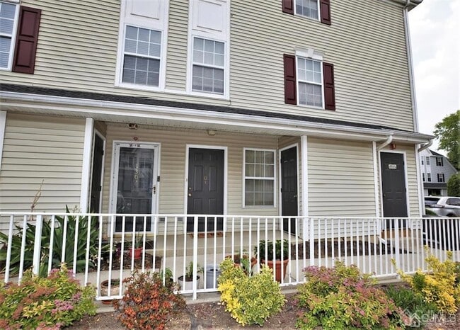 Building Photo - 1303 Blossom Cir