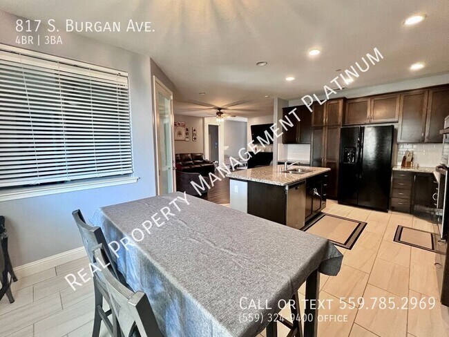 Building Photo - 817 S Burgan Ave