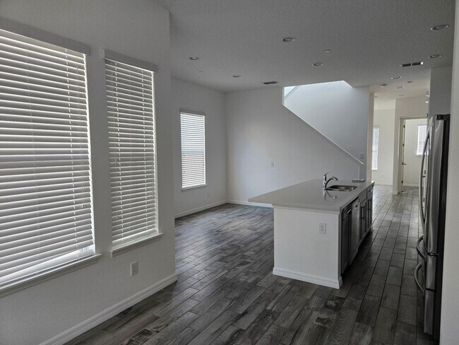 Building Photo - 462 Windmill Palm Cir