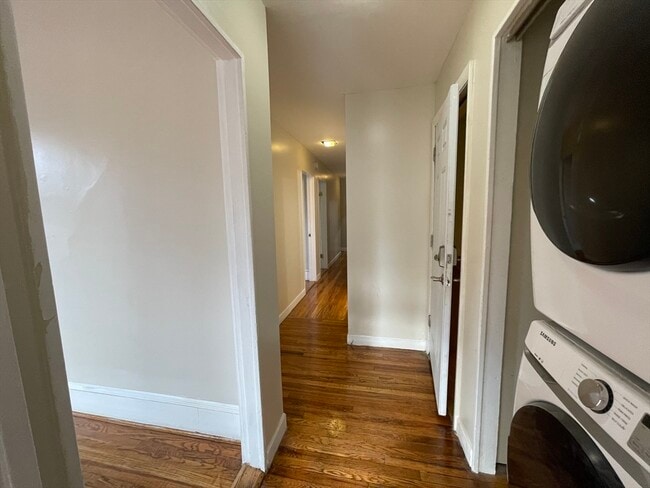 Building Photo - 338 K St