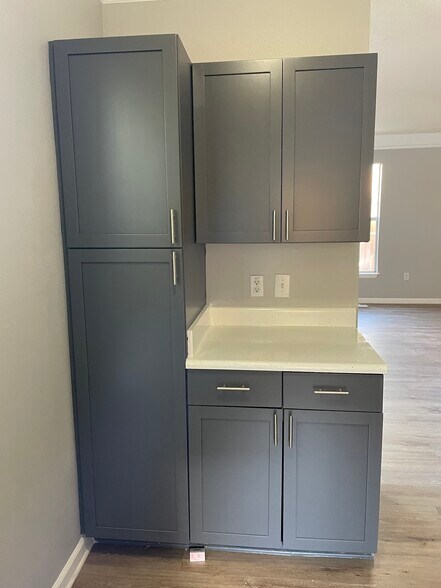 Building Photo - 8807 Villa View Cir