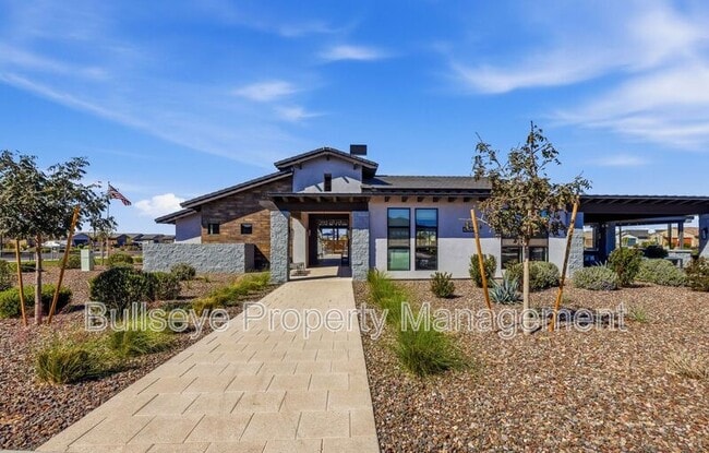 Building Photo - 3136 Hayden Rose Ave