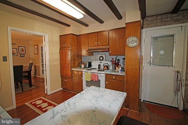 Building Photo - 1816 Briggs Rd