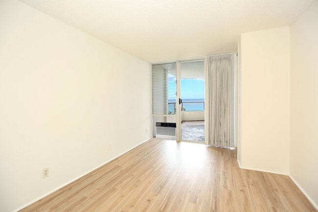 Building Photo - Diamond Head Vista...Breathtaking views, high floor, A/C, open lanai