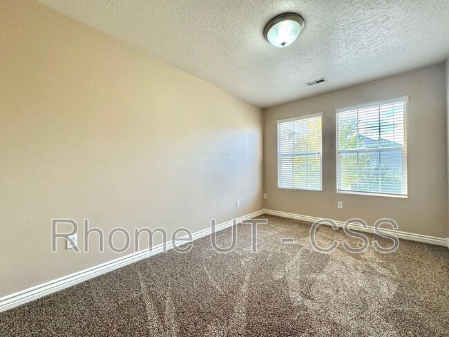 Building Photo - 3078 Sage Loop