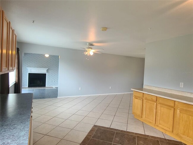 Building Photo - 2605 Pan American Blvd