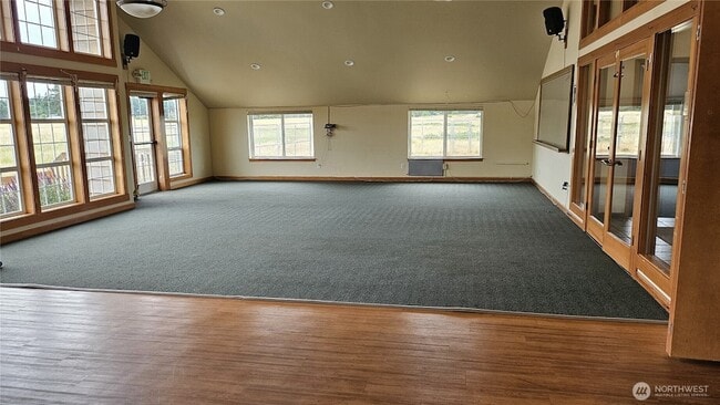 Building Photo - 180 Parker Rd