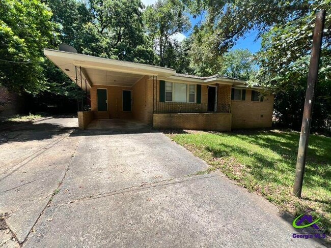 Primary Photo - 609 Arrowhead Trl