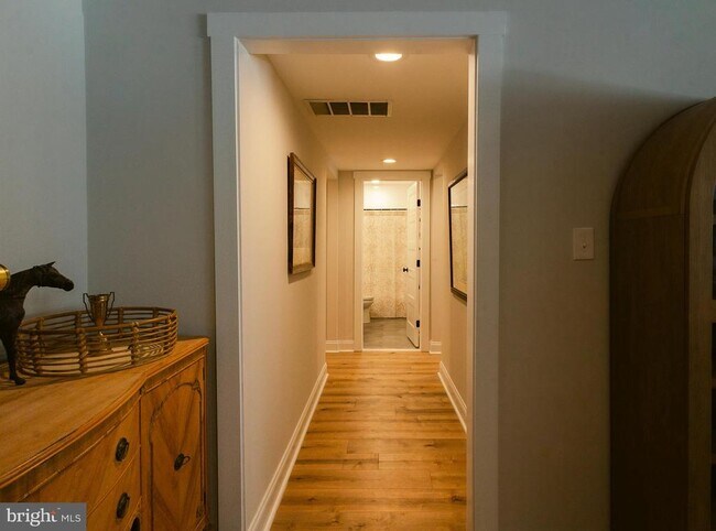 Building Photo - 13230 Falls Rd