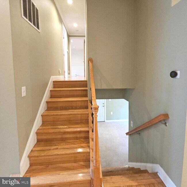 Building Photo - 2509 Foxcroft Way