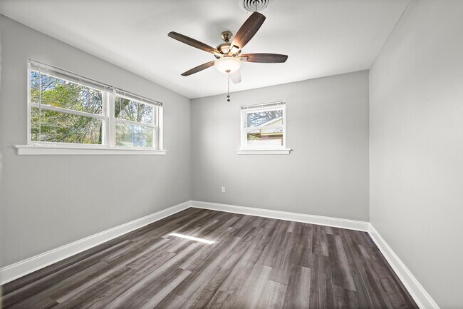 Building Photo - 8120 N Essen Heights Ct