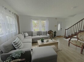Living Room - 5130 Pat Pl