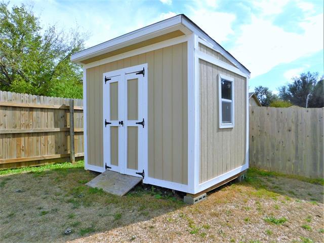 Building Photo - 2512 Chaparral Ct