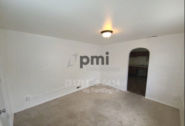 Building Photo - 1311 E 11th St