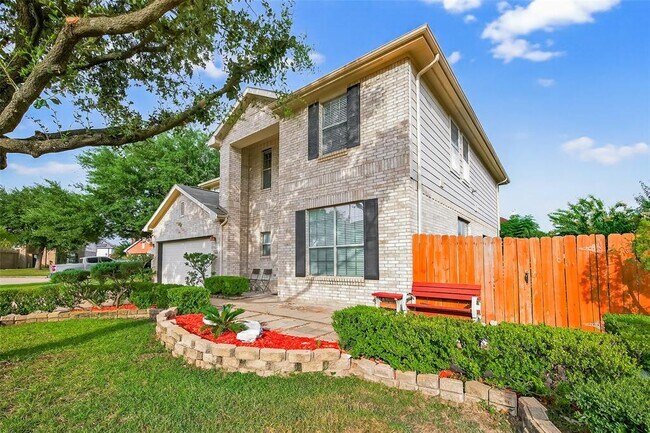 Building Photo - 21515 White Falls Ln