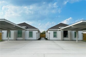 Building Photo - 19 N 58th St