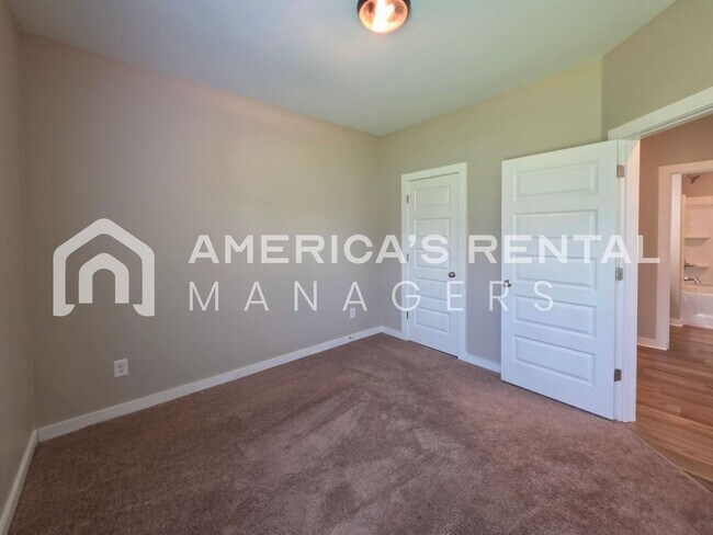 Building Photo - DEPOSIT PENDING!!! - Four Bedroom, Modern Home for Rent in Eastaboga - Available NOW!