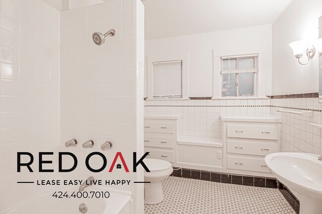 Building Photo - 220 Mira Mar Ave