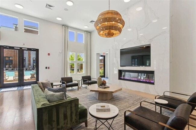 Building Photo - 550 Webb Gin House Rd