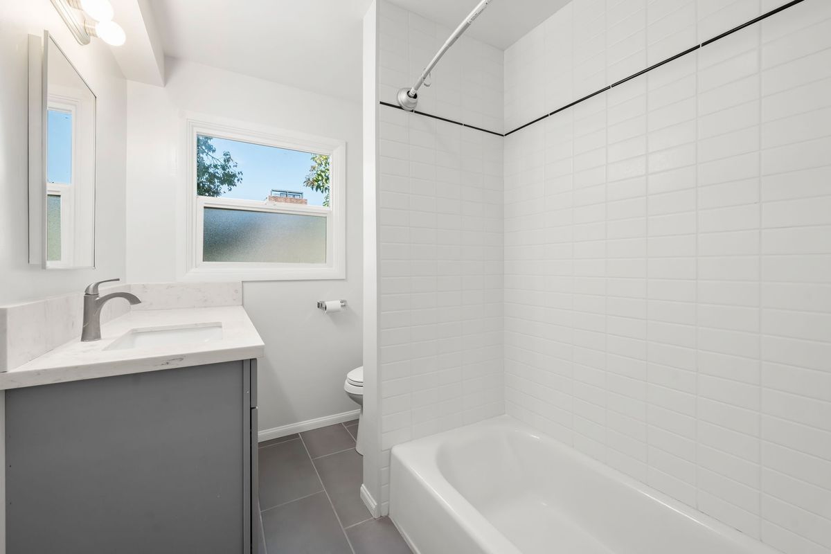 Building Photo - 3720 W Chandler Blvd