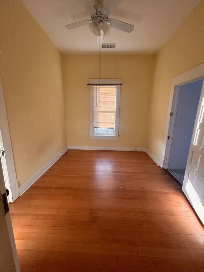 Building Photo - 318 F St