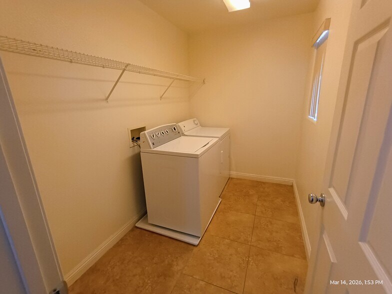 Building Photo - 7417 Edgecove Ct