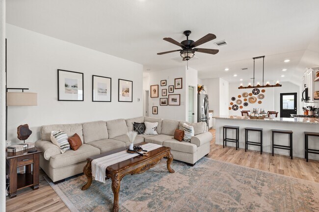 Building Photo - 18447 Running Shadow Ct