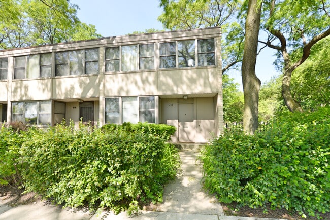 Building Photo - 816 S Ada St