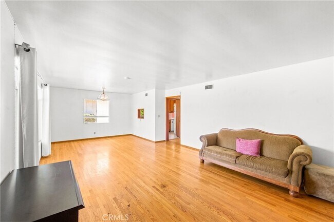 Building Photo - 454 N Shattuck Pl