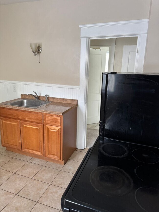 Building Photo - 225 Liberty St