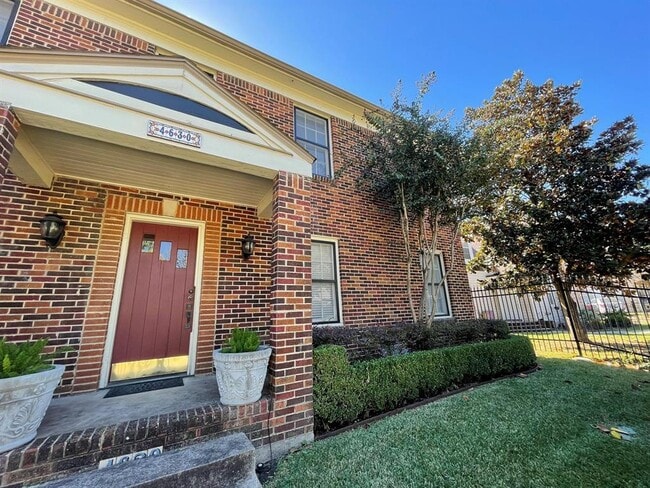 Building Photo - 4630 Clay St