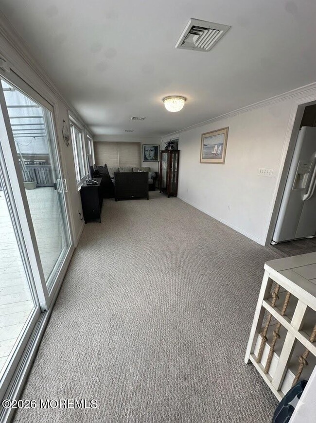 Building Photo - 259 Joseph St