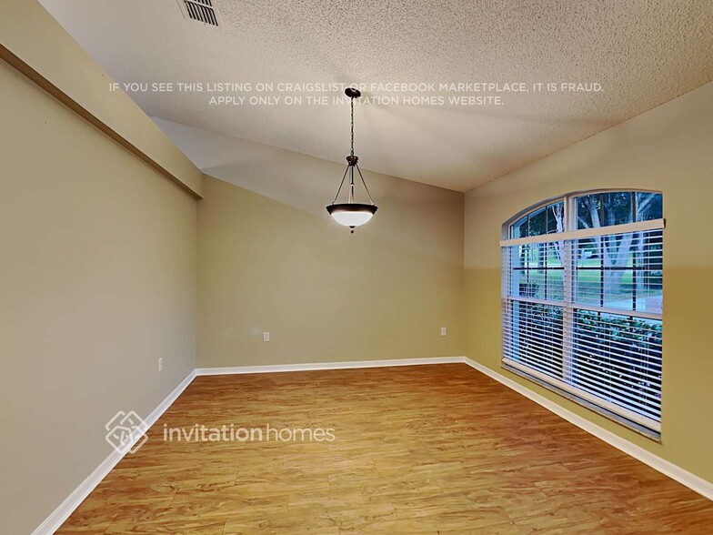 Building Photo - 894 Westline Ave