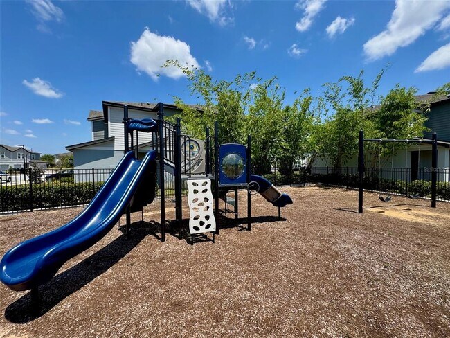 Building Photo - 744 Legacy Dr