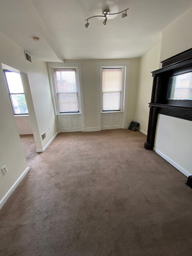 Bedroom 1 - 156 S 18th St