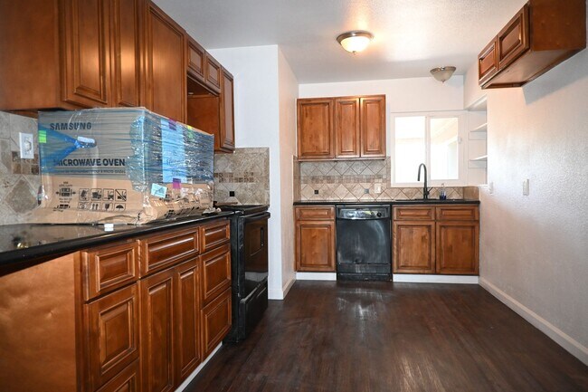 Building Photo - Resident Benefit Package Property