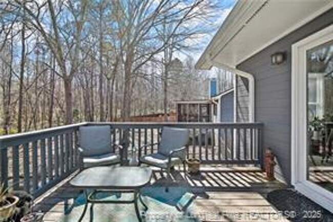 Building Photo - 2527 SIlverbell