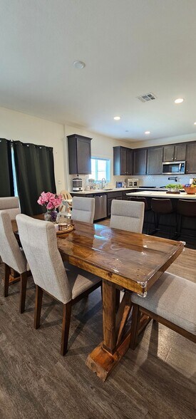 Building Photo - 11386 Dunhaven Way