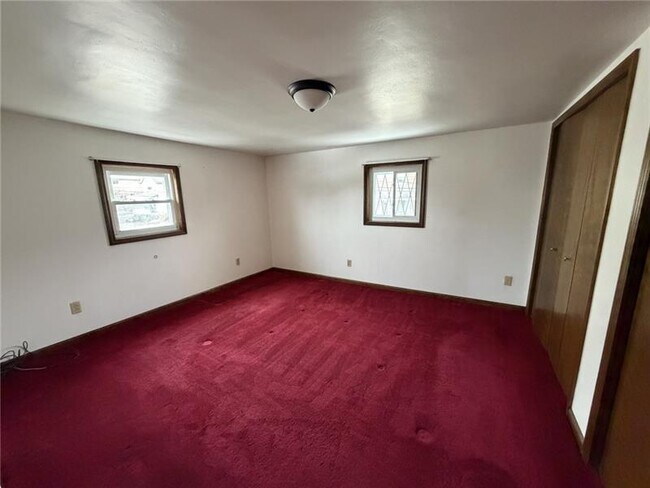 Building Photo - 820 Jacoby Rd