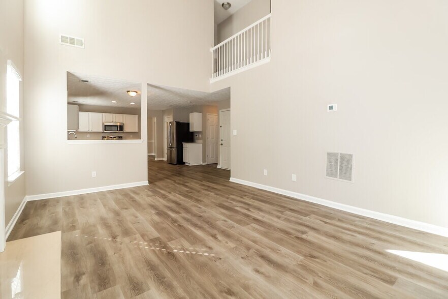 Building Photo - 7023 Red Maple Ln