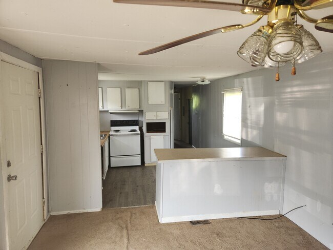 Building Photo - 3765 Gainsville Rd
