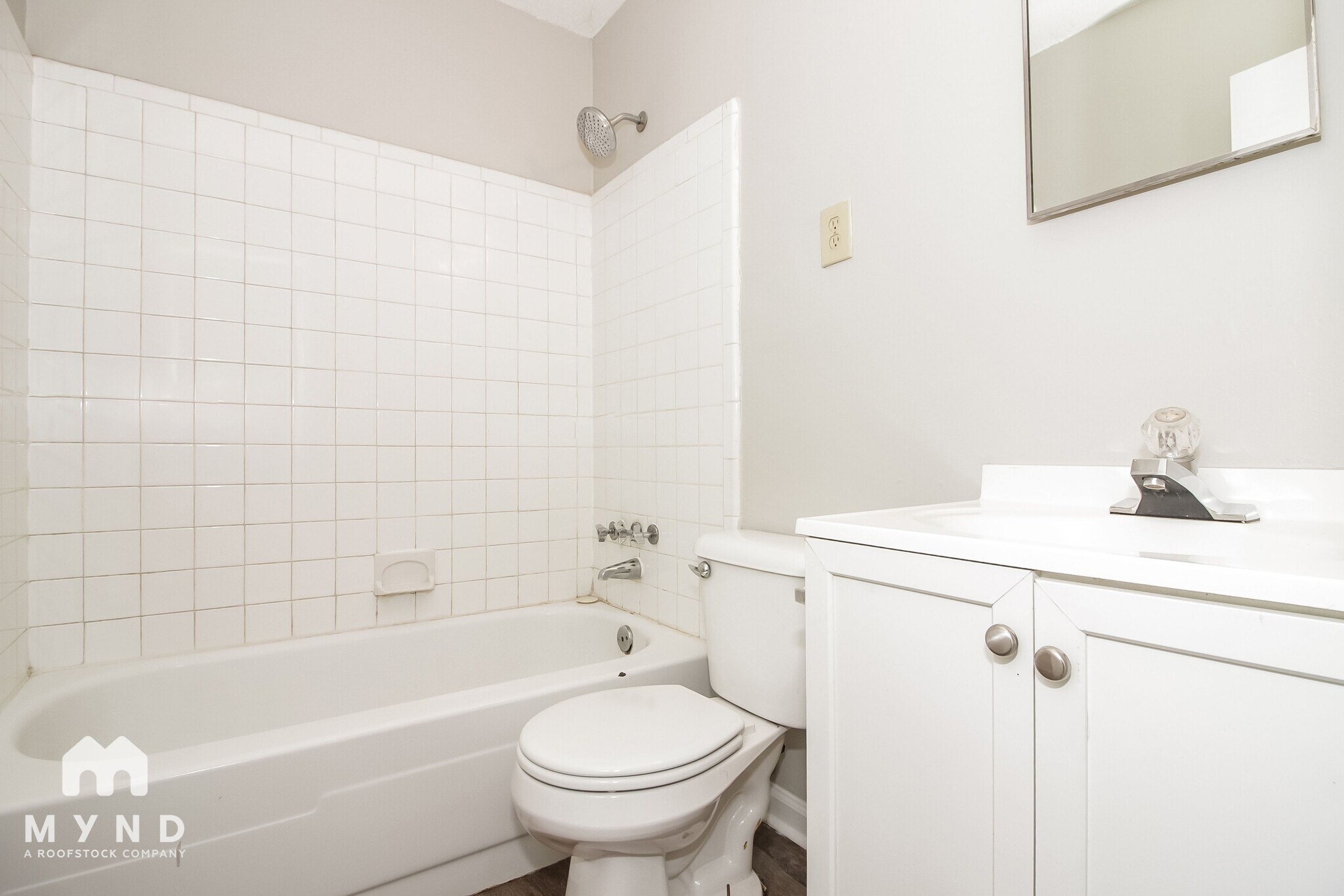 Building Photo - 6875 Embassy Cir