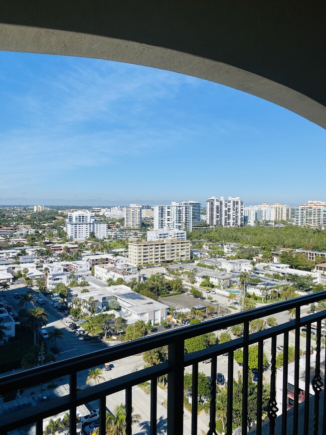 Building Photo - 601 N Fort Lauderdale Beach Blvd