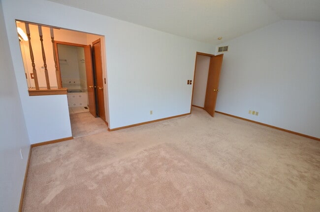 Building Photo - 1239 Wood Creek Bend