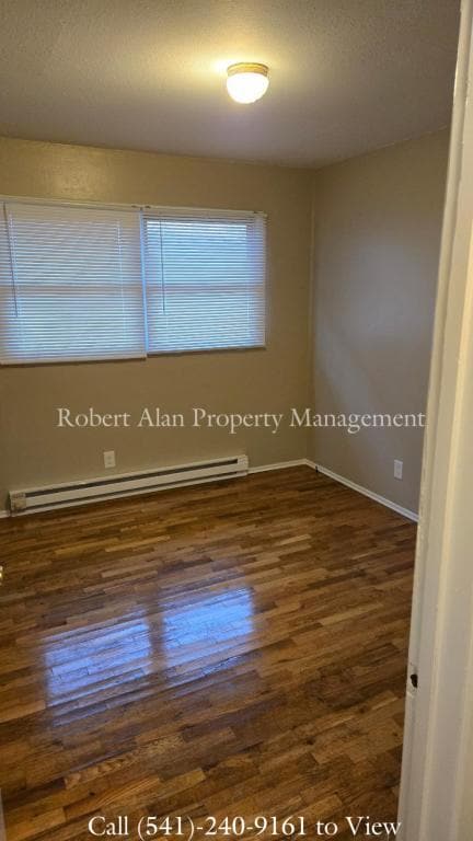 Building Photo - 3302 SW Jay Ave