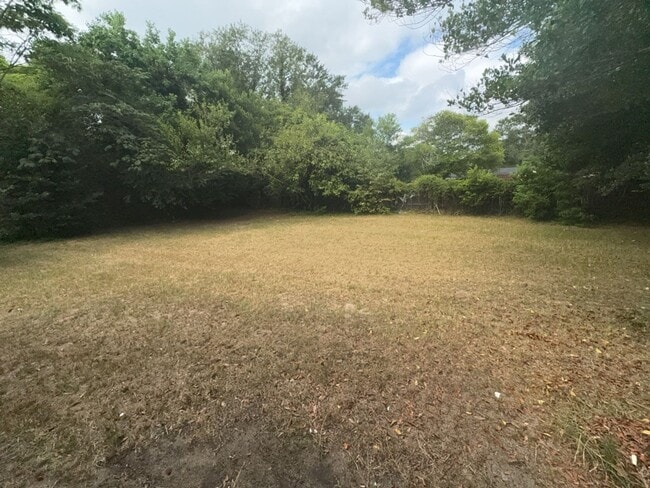 Building Photo - 1511 Layard Dr