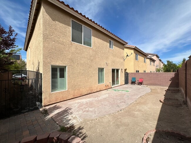 Building Photo - Sonata Within Pinnacle Peaks Phase 2 Amd