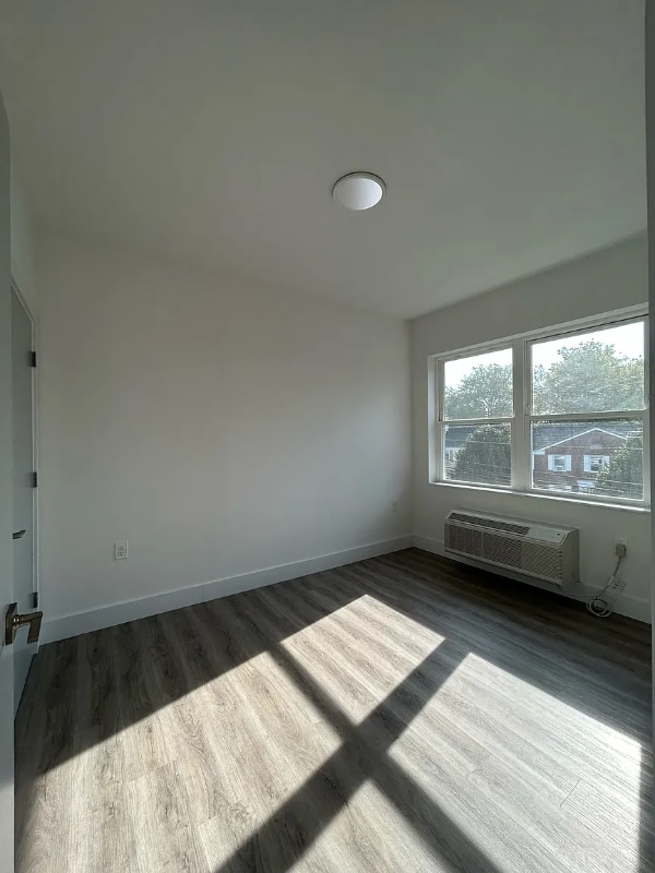 Building Photo - 1127 Stuyvesant Ave.